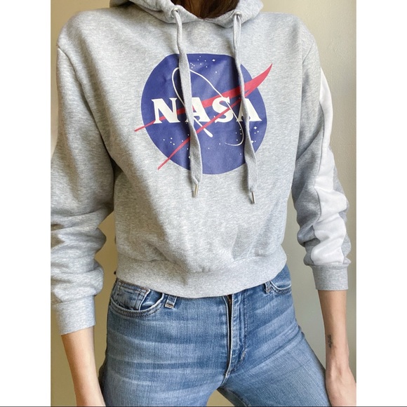 Divided Tops - Cropped nasa hoodie